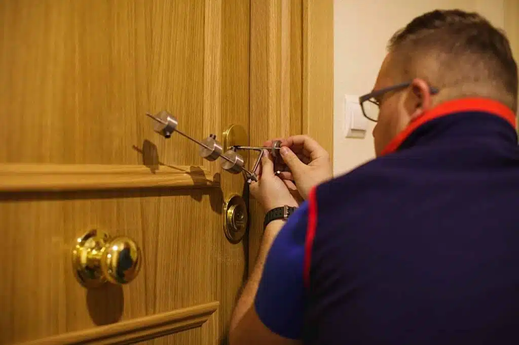 Apertura de puertas en Badalona